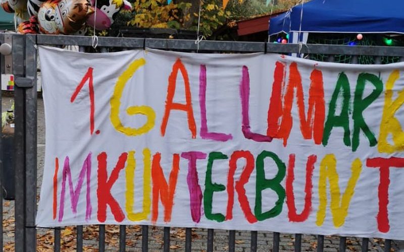 Hier text